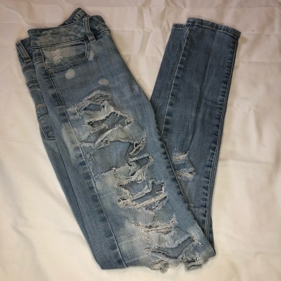 Hi-Rise Ripped Jeggings - Picture 2 of 15